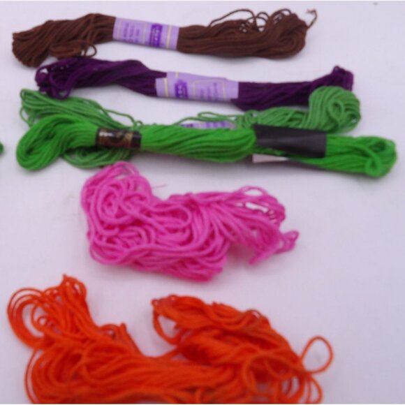 Mixed Color Embroidery Floss Threads Set Of 20 Skeins or Partials- 17 Colors Ass - Picture 4 of 5